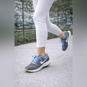 Nike Downshifter 6 Running Shoes Women’s 8.5 Gray Blue Athletic Walking Sneakers